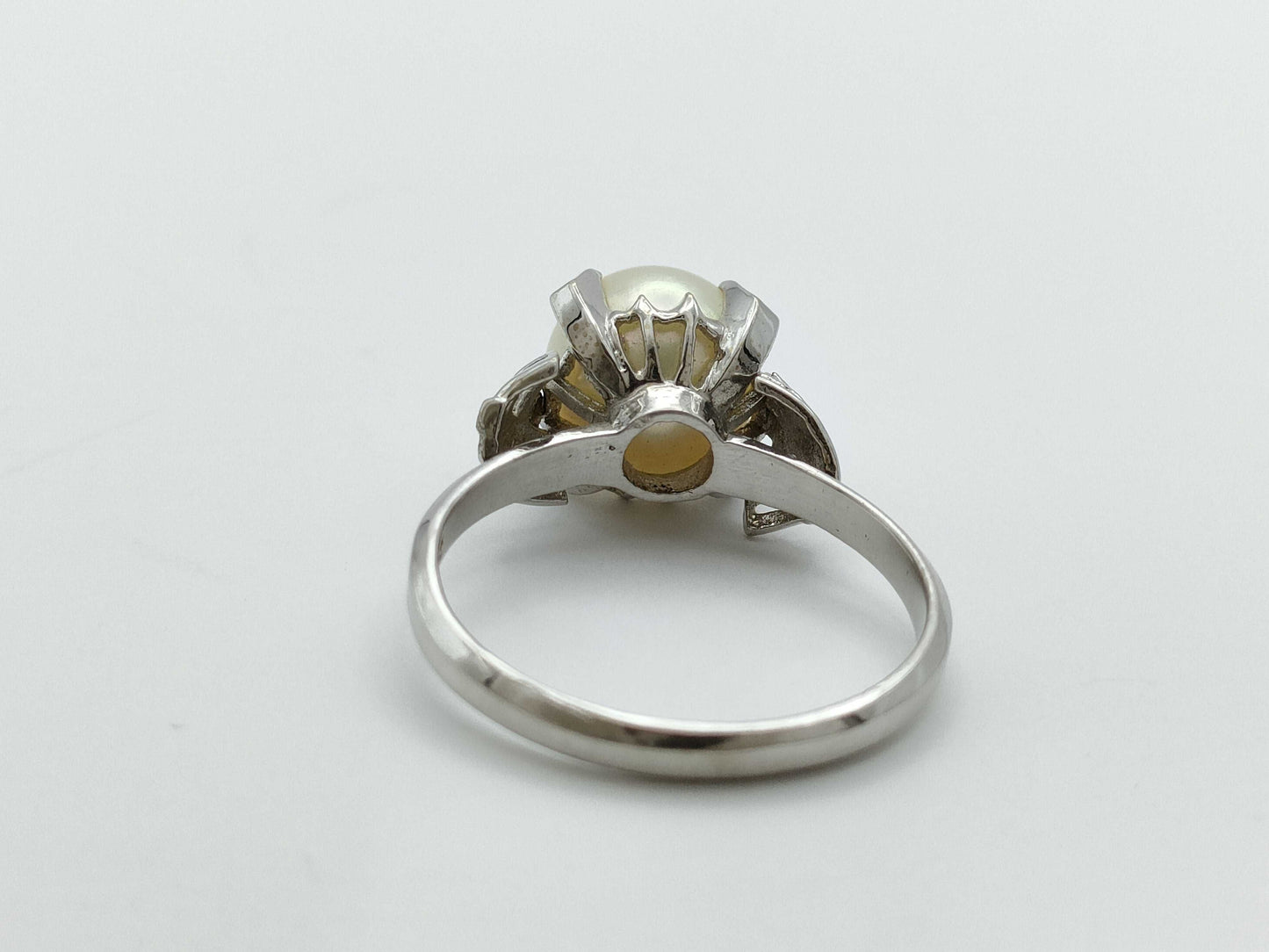 Pearl ring, diameter approx. 8.2mm, 14K white gold, 3.2g