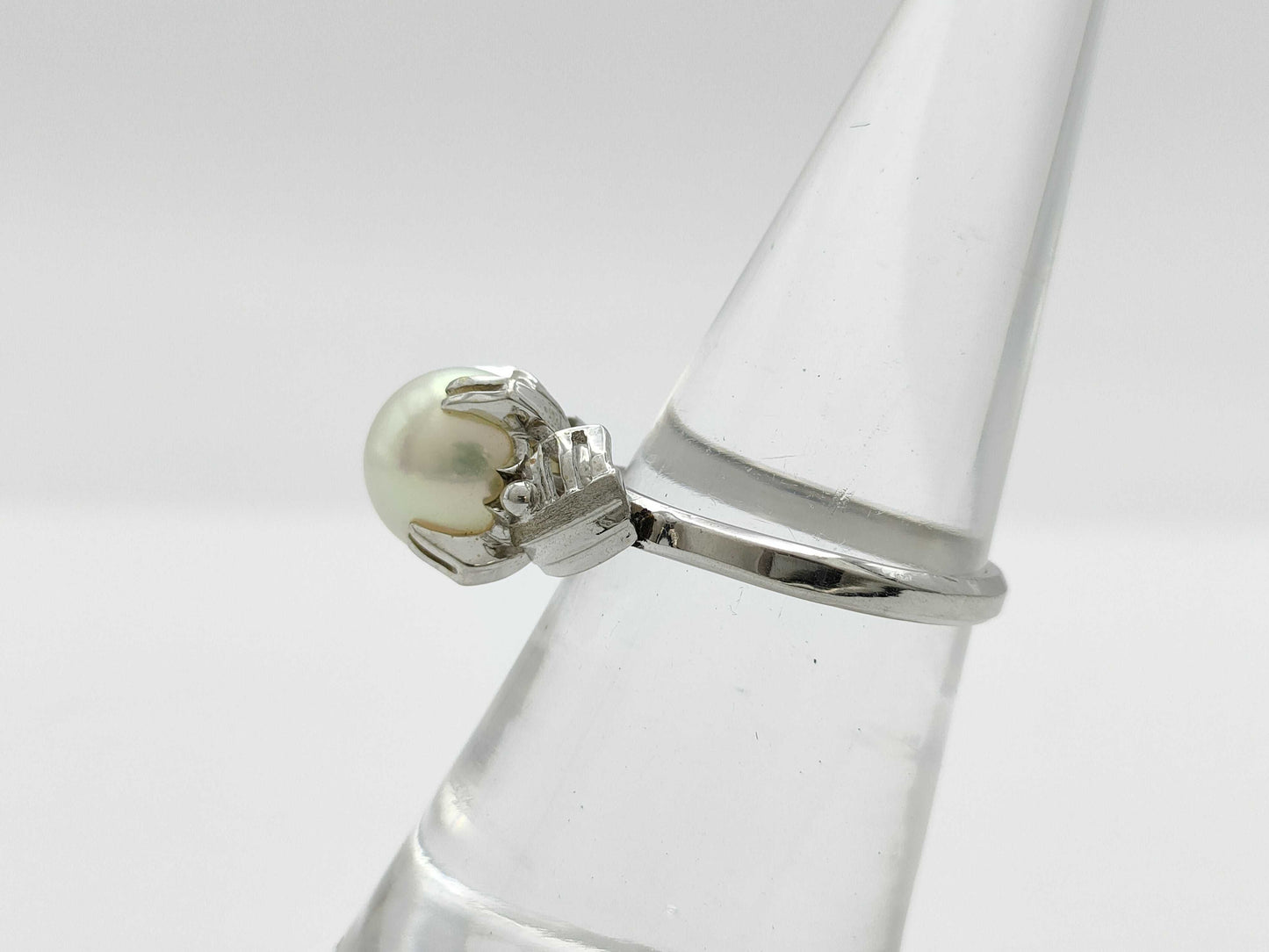 Pearl ring, diameter approx. 8.2mm, 14K white gold, 3.2g