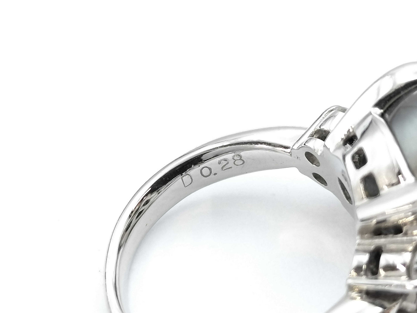 Black South Sea Pearl Ring, approx. 12.7mm diameter, 0.28ct, 10.7g, PT900