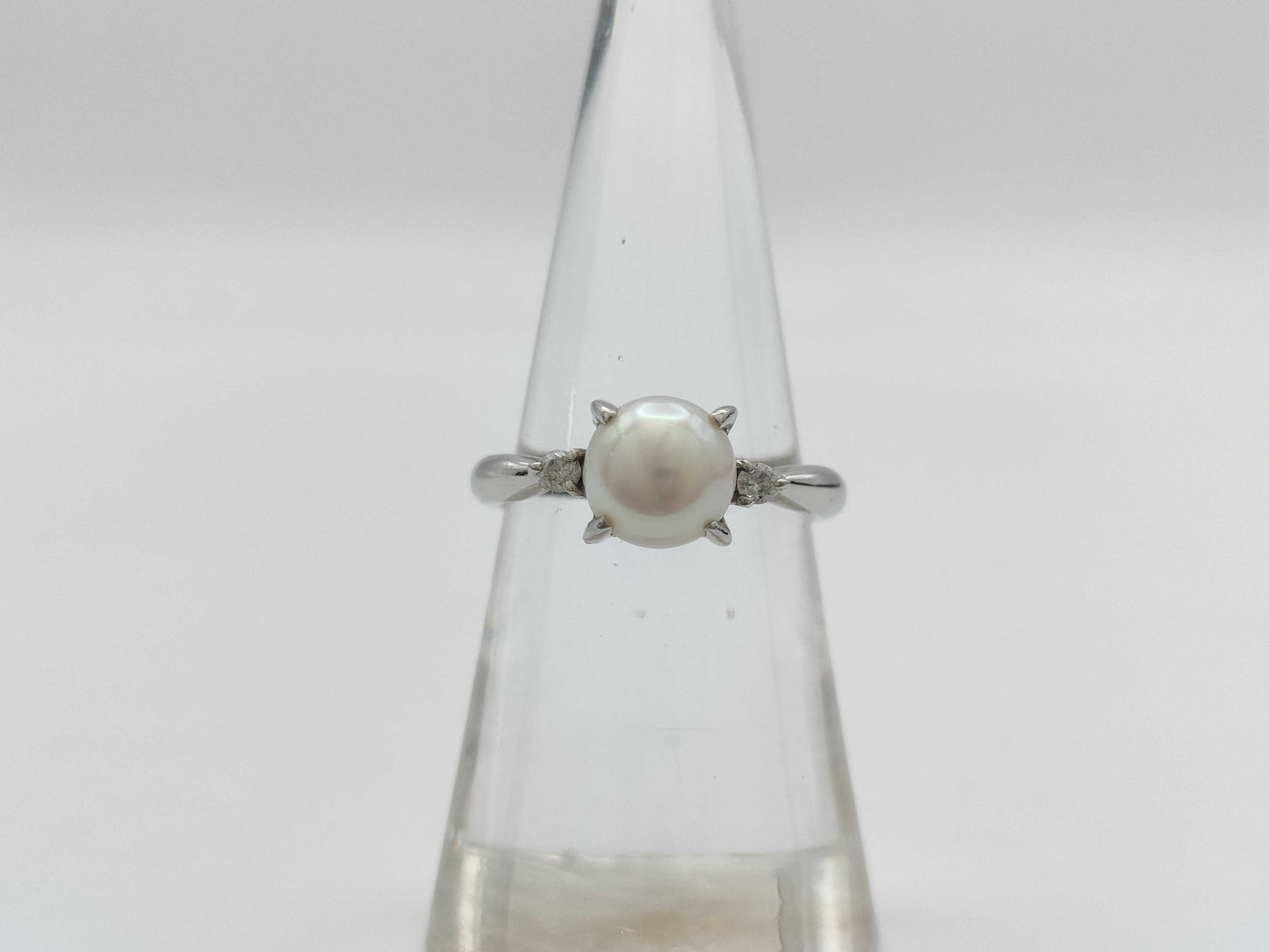 Pearl diameter: approx. 7.0mm, D0.06ct, PT850, 4.6g, Ring