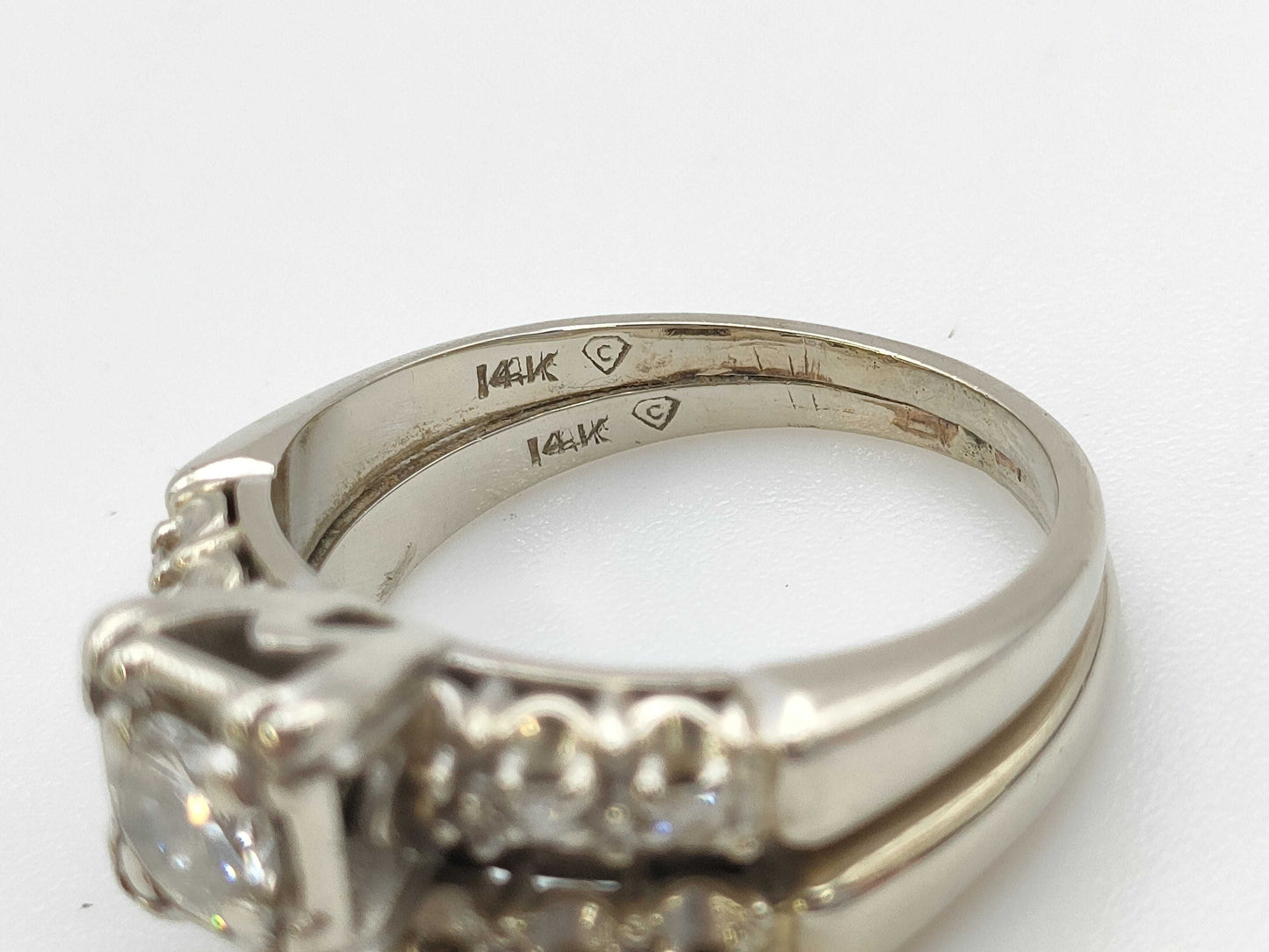 Diamond K14 5.4g Ring