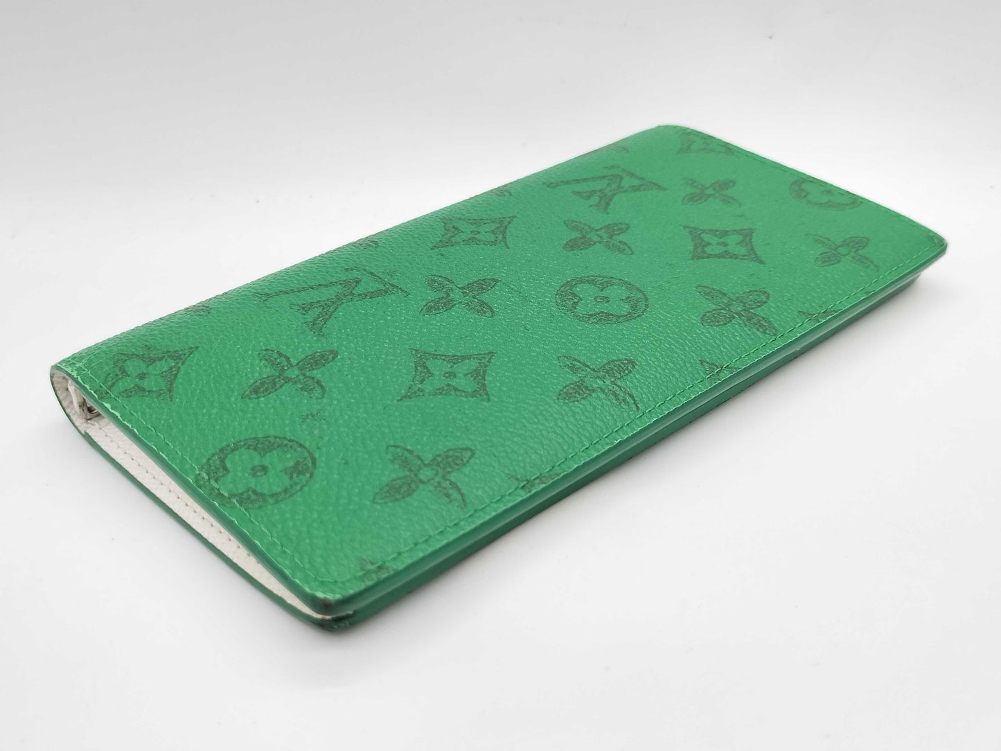 LOUIS VUITTON RFID Verified Louis Vuitton Everyday LV Portefeuille Brazza Long Wallet Green Wallet
