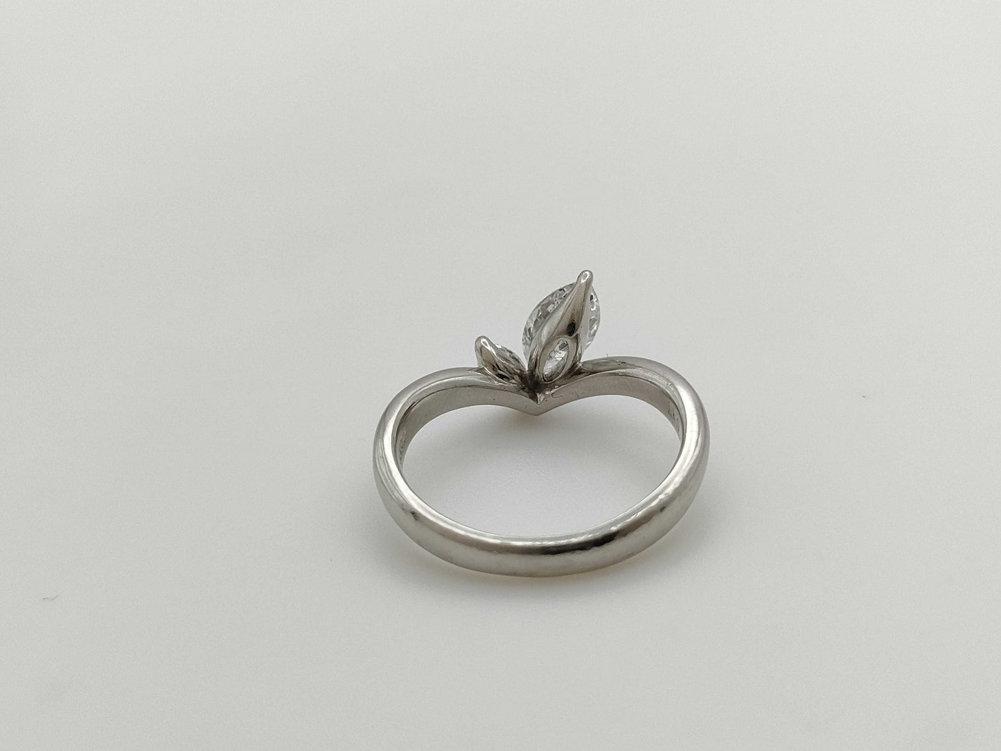 D0.56ct FD0.17ct Pt900 4.6g Ring