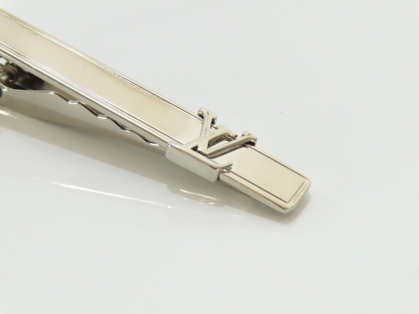 LOUIS VUITTON LV Signature Pan Scravate Tie Clip, Cufflinks