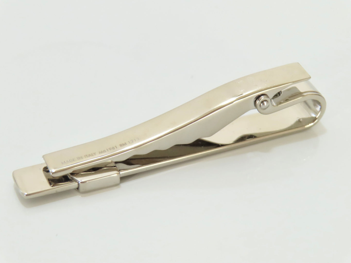 LOUIS VUITTON LV Signature Pan Scravate Tie Clip, Cufflinks