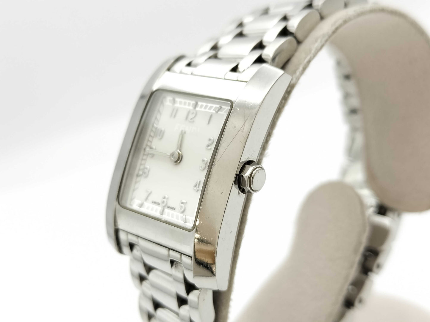 FENDI 069-7000L-972 White Dial Quartz Women's Watch