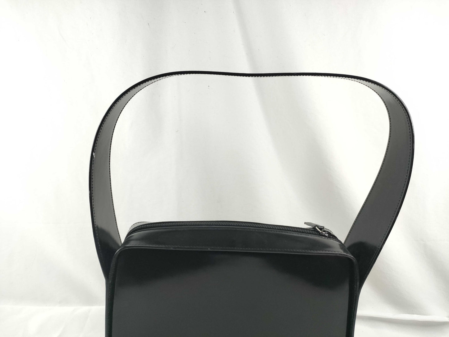 GUCCI G Logo One-Shoulder Bag 001.3032 Black Leather Shoulder Bag