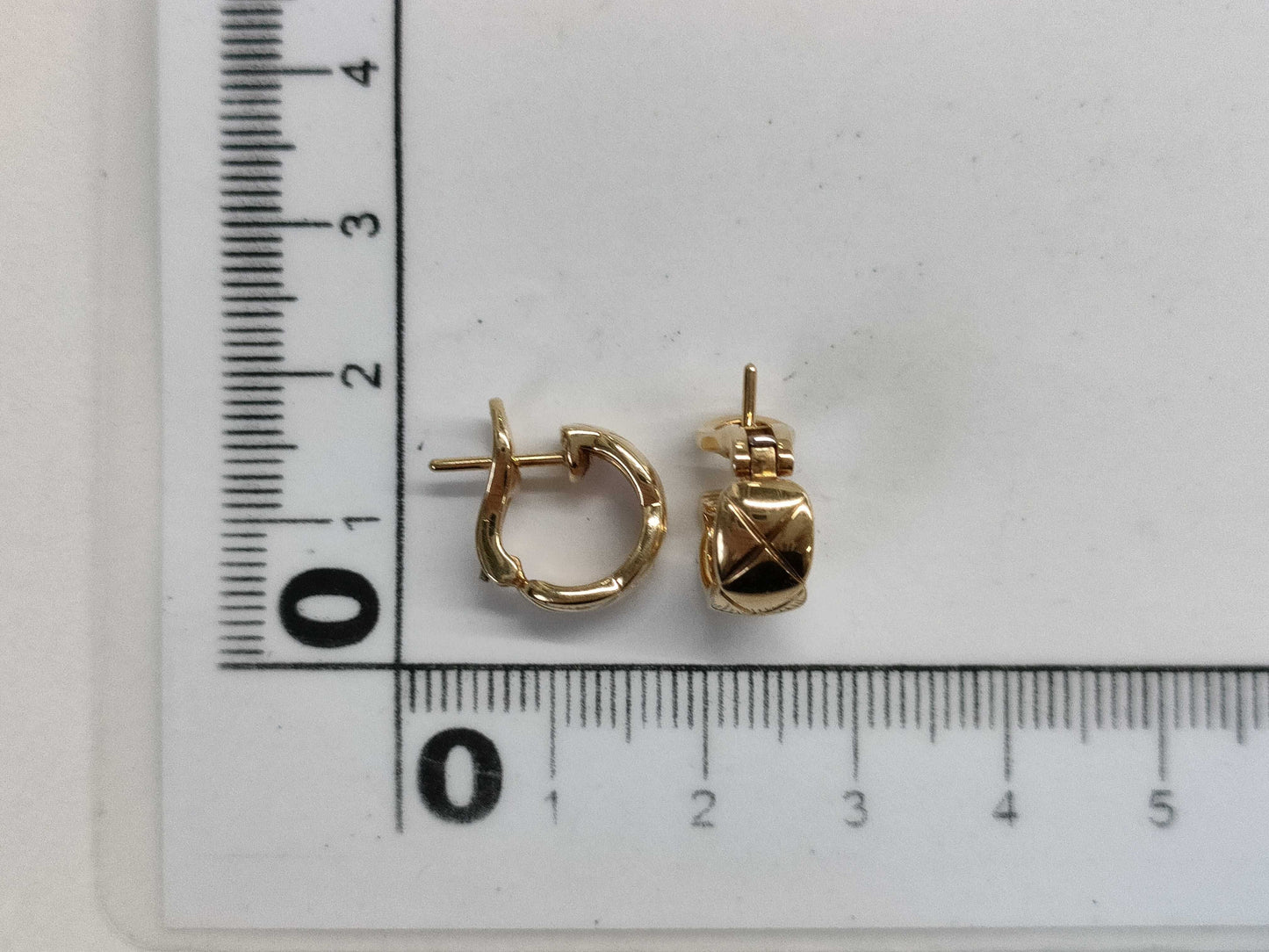 CHANEL Coco Crush YG Au750 6.4g Earrings