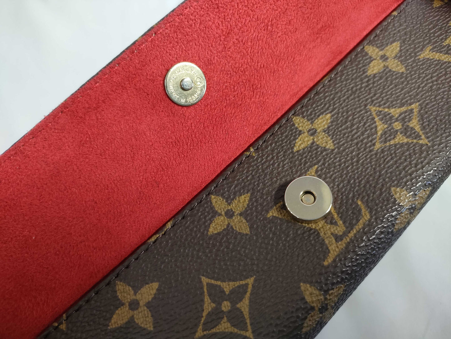 LOUIS VUITTON Monogram Louis Vuitton Shoulder Bag