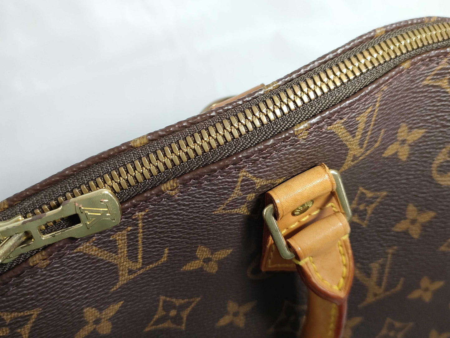 LOUIS VUITTON Monogram Louis Vuitton Bag Handbag