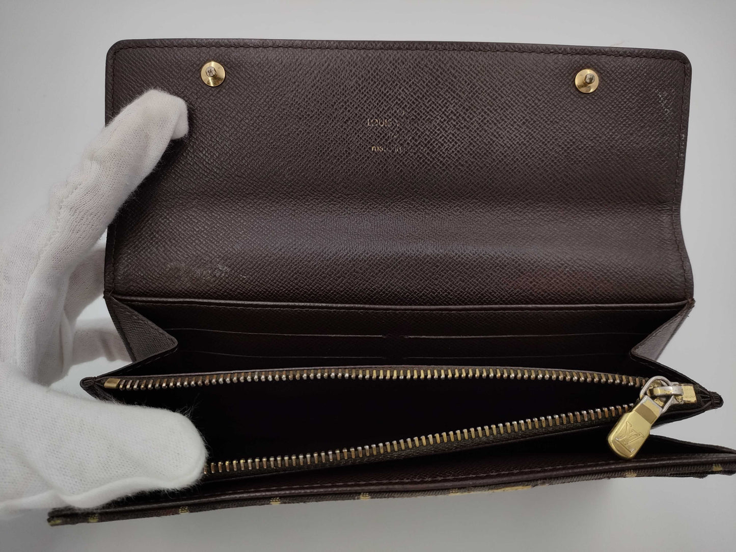 LOUIS VUITTON Mountain 5-piece bag