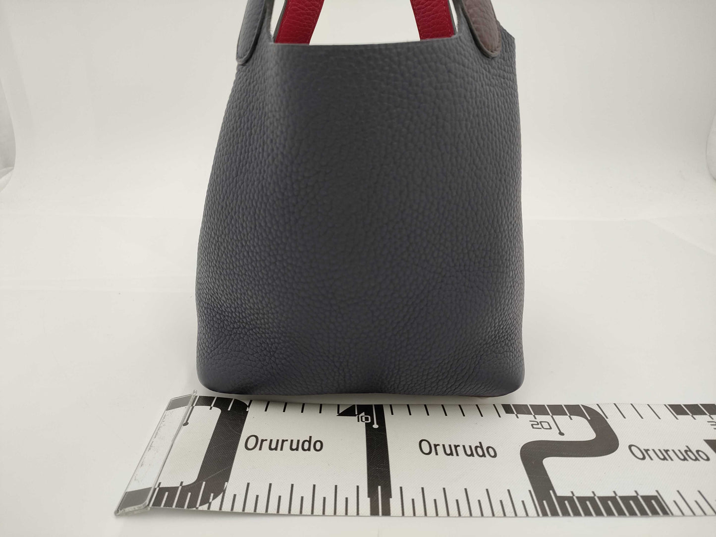 HERMES Z Stamp Picotin Lock PM Taurillon Clemence Rouge Cellier Framboise Handbag
