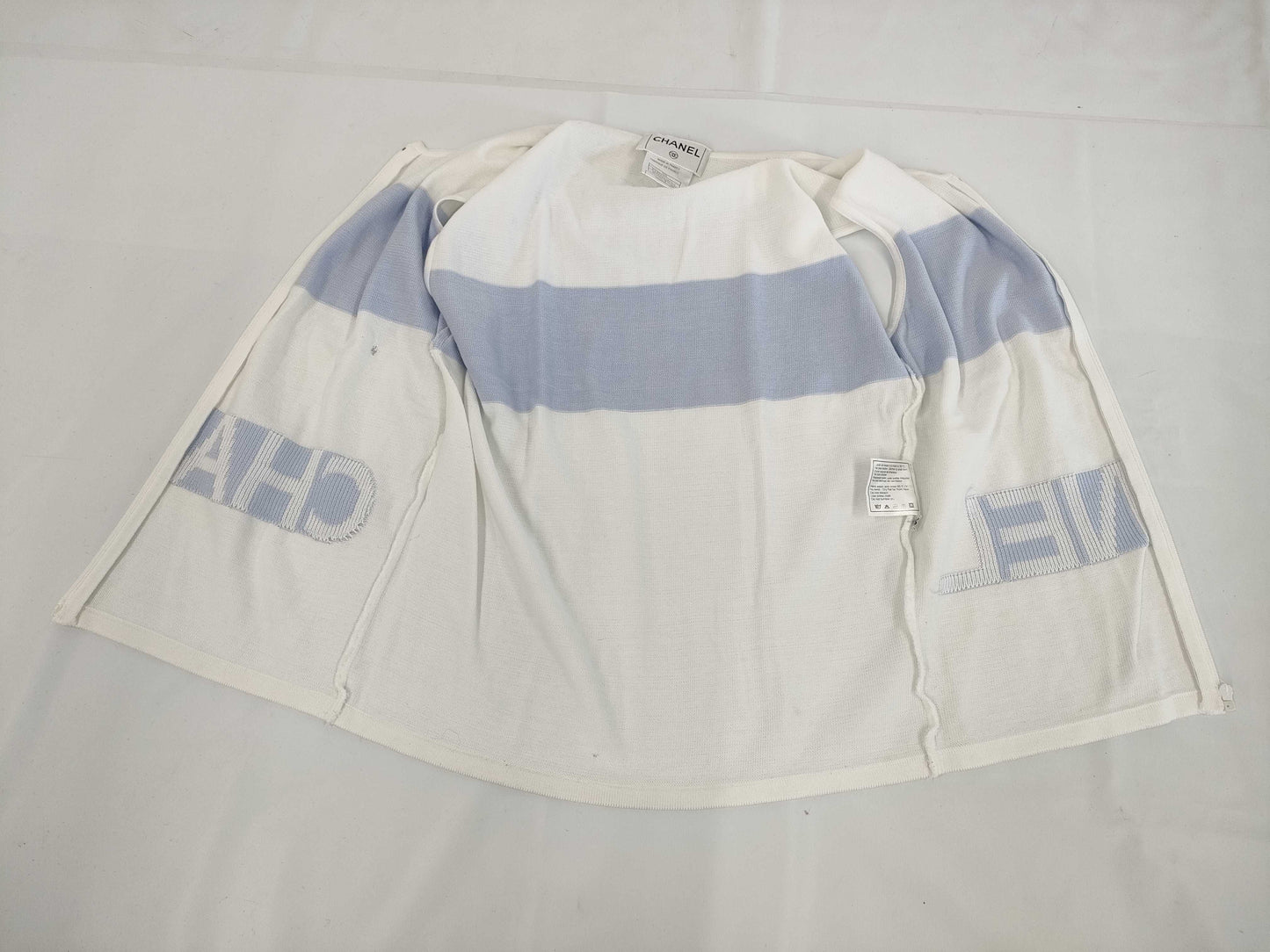 CHANEL 00S Logo Zip-Up Top P15733 White Size 38 Tops