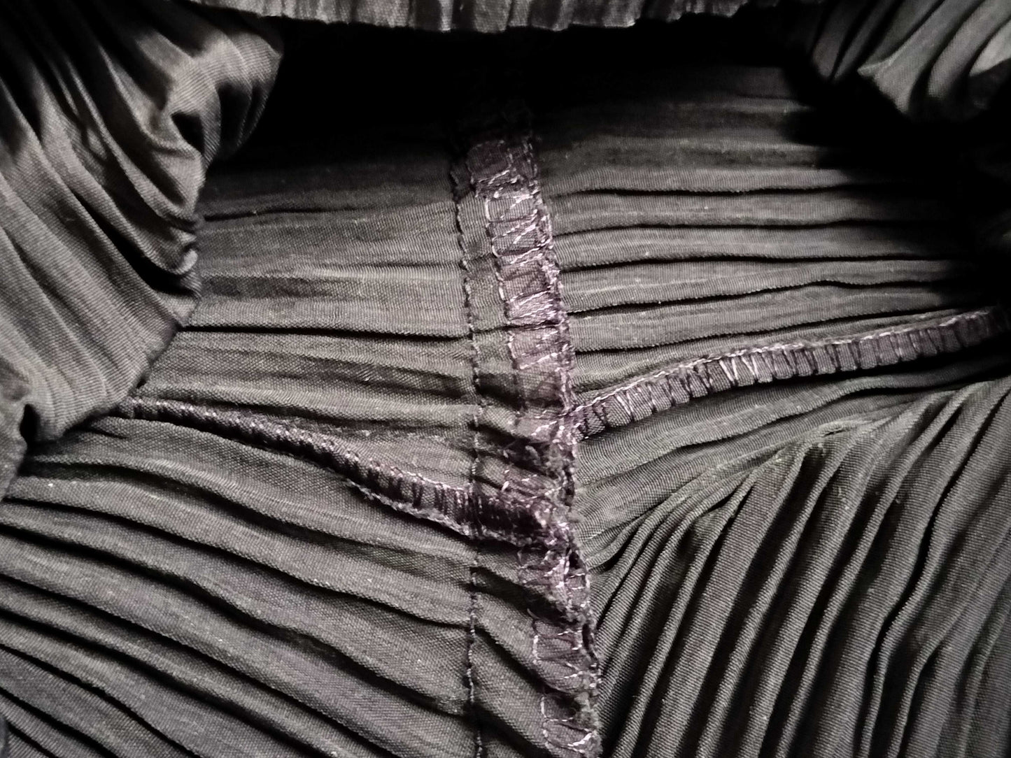 ISSEY MIYAKE Pleated Straight Pants IM71-FF613 Purple L Pants