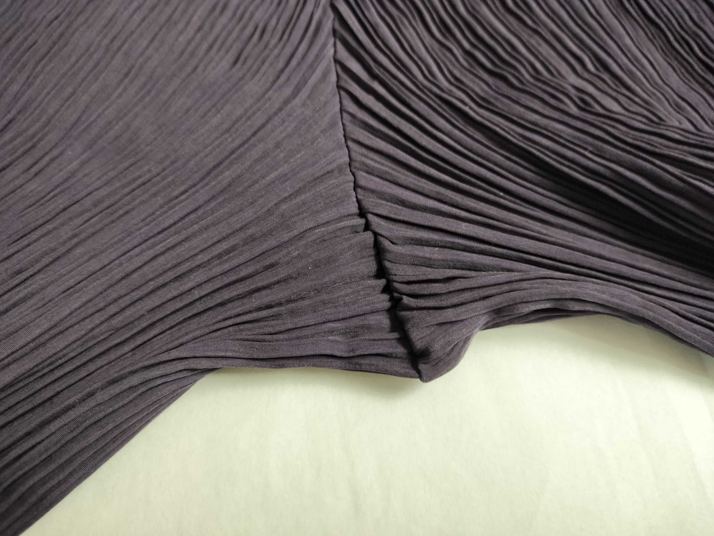 ISSEY MIYAKE Pleated Straight Pants IM71-FF613 Purple L Pants