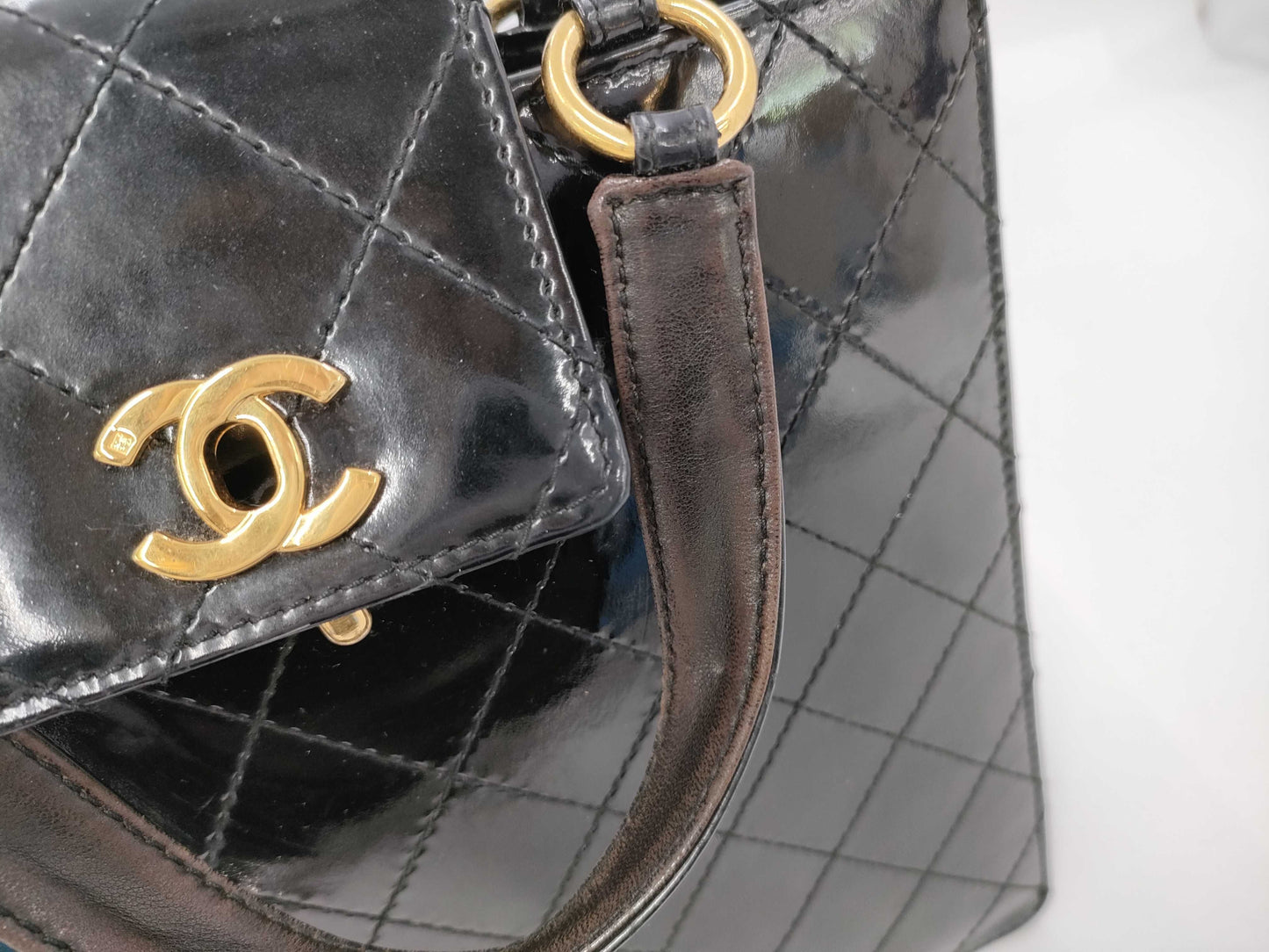 CHANEL Matelasse Patent Enamel Turnlock Handbag, Black, 4771404