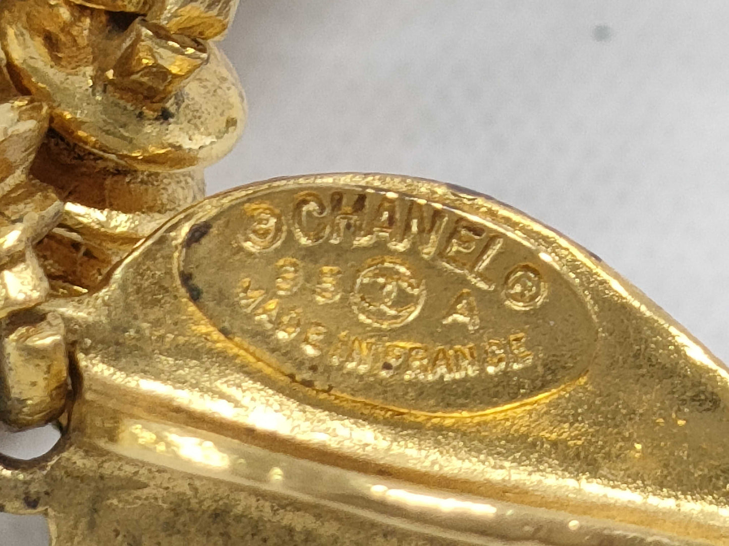 CHANEL CHANEL Earrings 95A Swing Gold Earrings