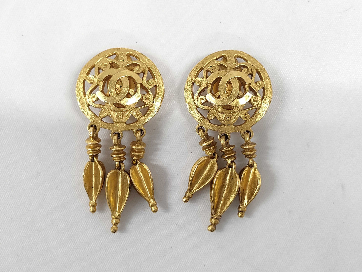 CHANEL CHANEL Earrings 95A Swing Gold Earrings