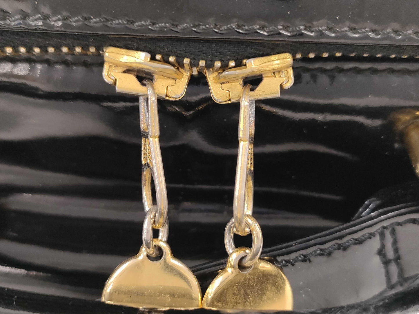CHANEL CHANEL 2-way Coco Mark Patent Seal Handbag