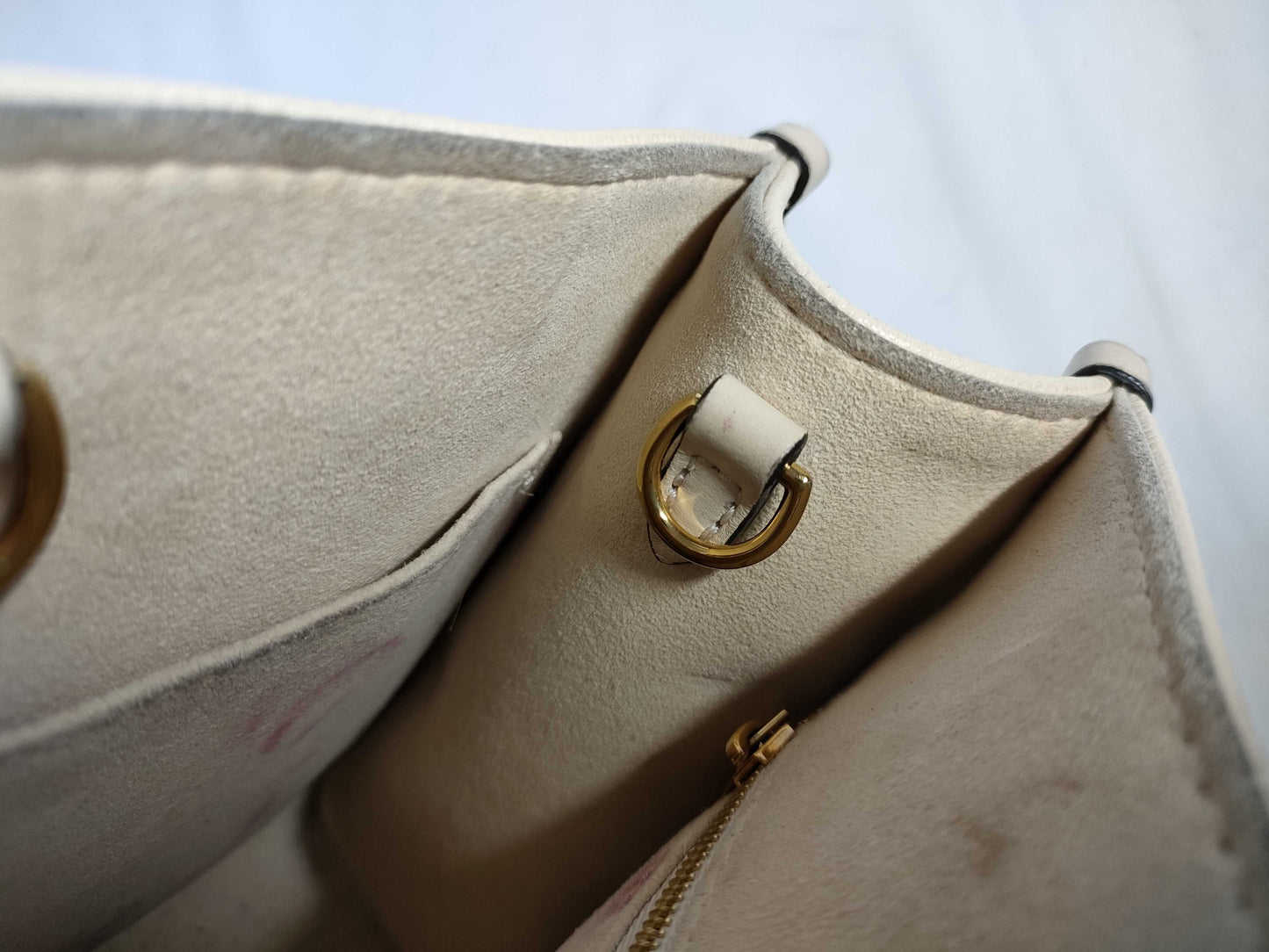 LOUIS VUITTON On the Go PM M46569 Handbag