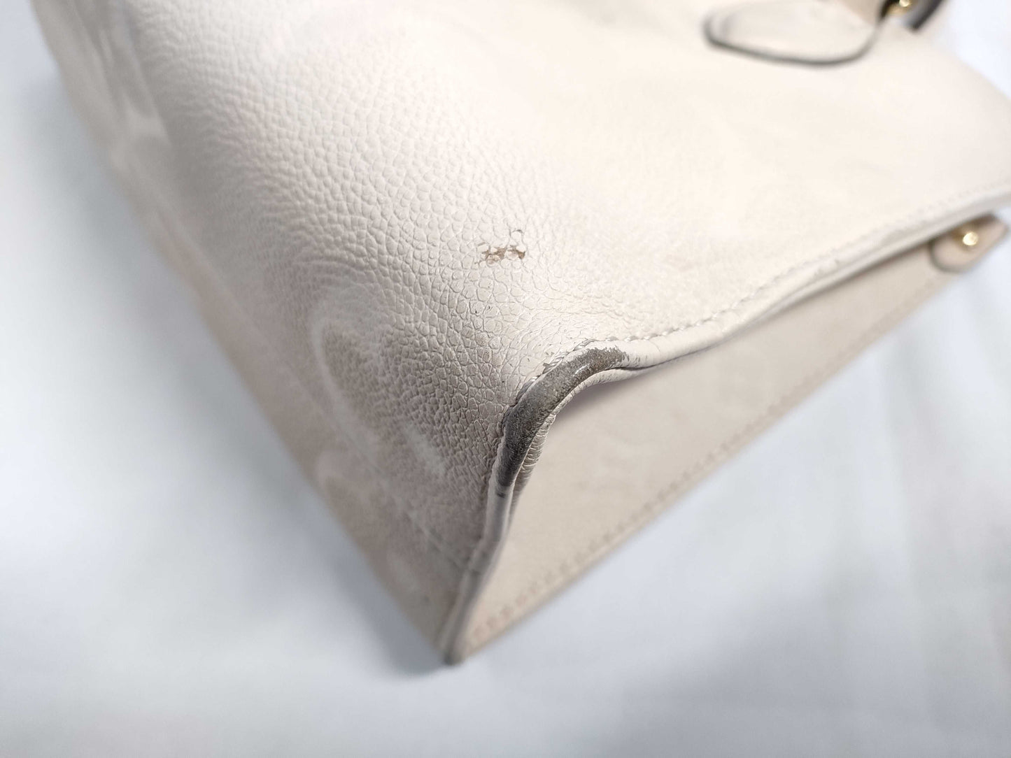 LOUIS VUITTON On the Go PM M46569 Handbag