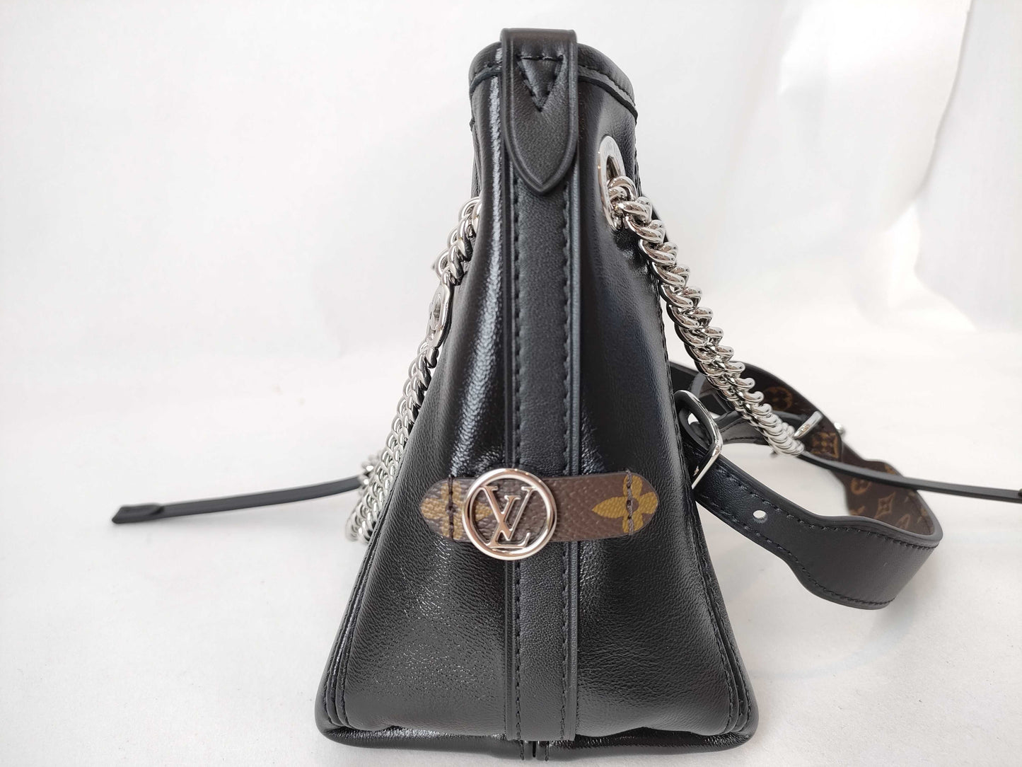 LOUIS VUITTON Carryall Vibe BB M12888 Shoulder Bag