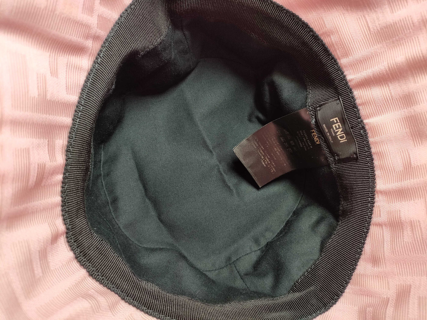 FENDI bucket hat and other accessories
