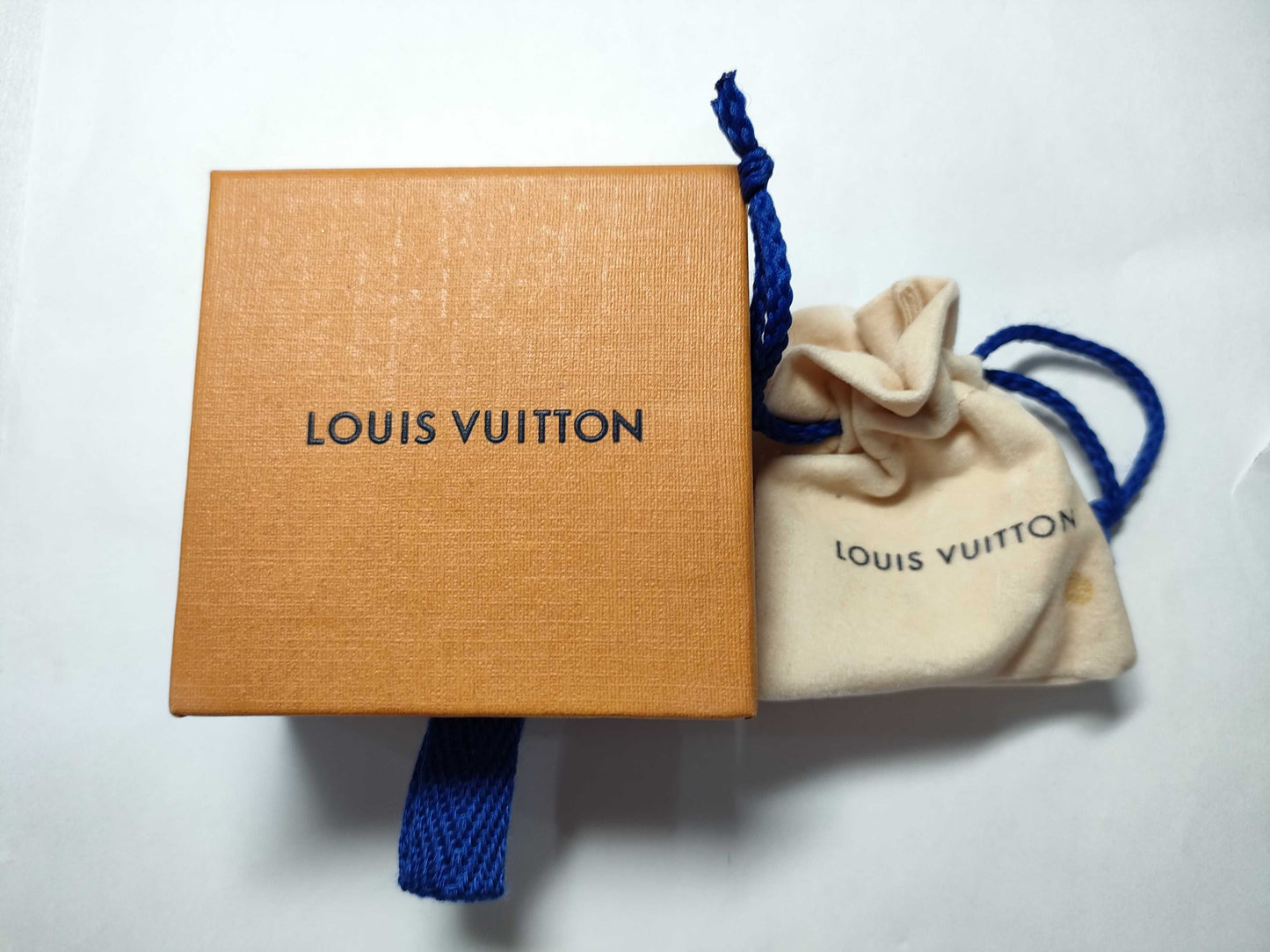 LOUIS VUITTON Earrings - LV Floragram M01025 Earrings