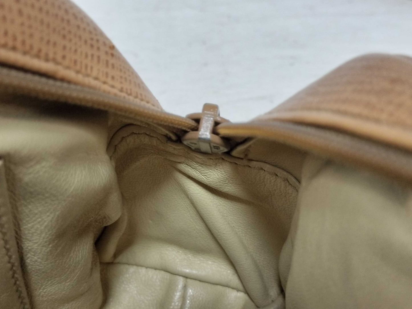 HUNTING WORLD Shoulder Bag Shoulder Bag