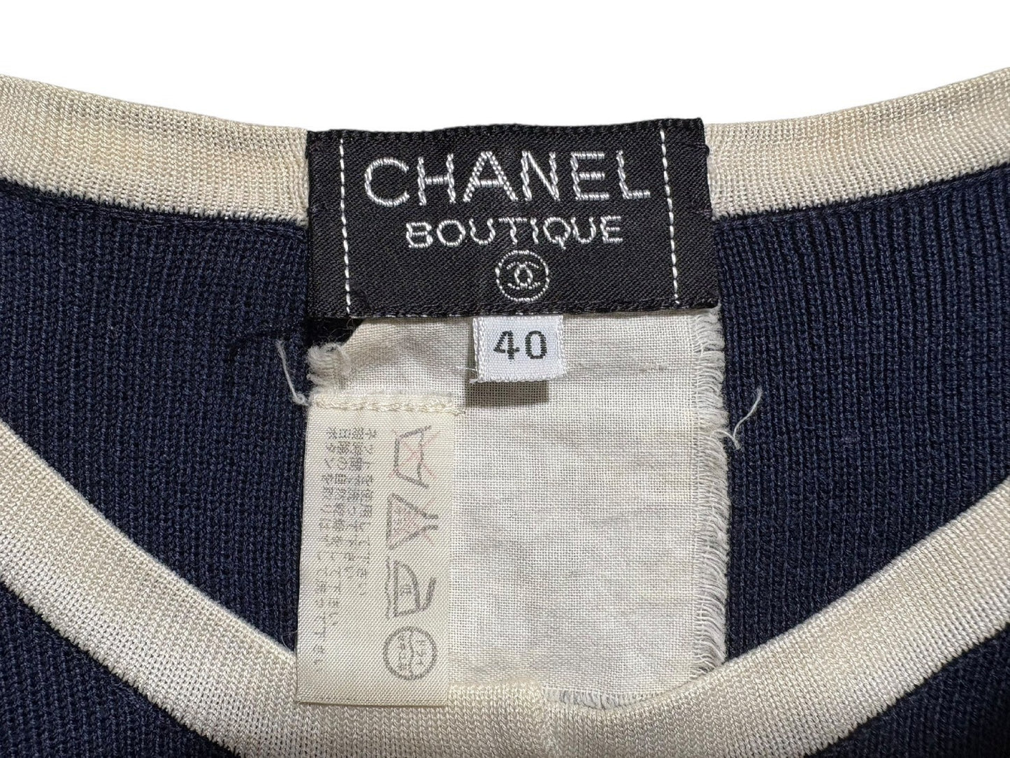 CHANEL Cardigan 1994 Vintage Coco Button Size 40 Tops