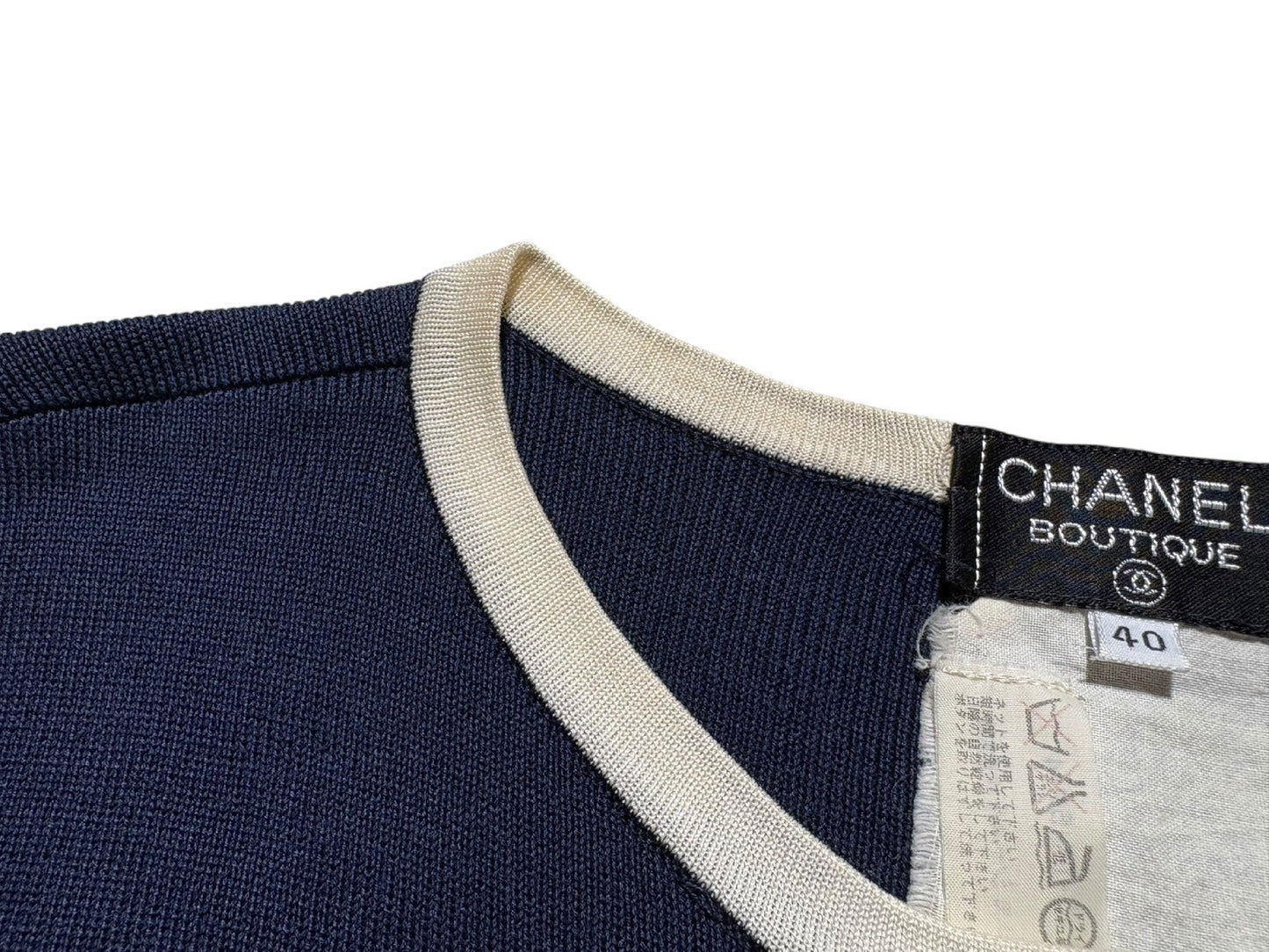 CHANEL Cardigan 1994 Vintage Coco Button Size 40 Tops