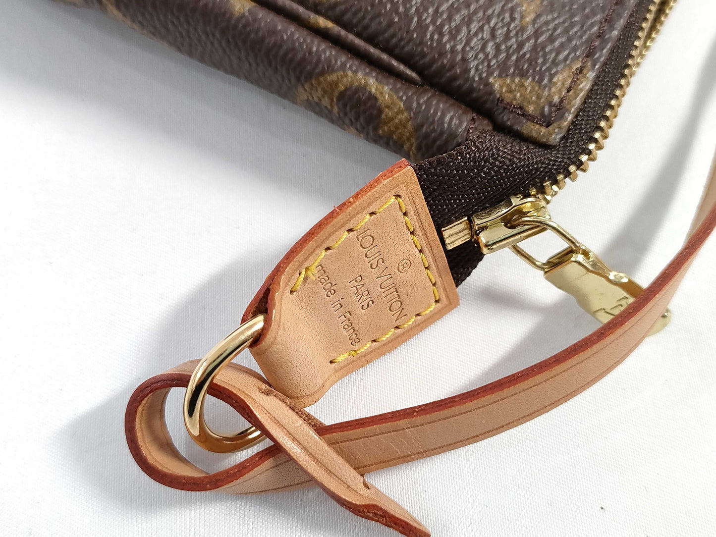 LOUIS VUITTON Monogram Pochette Accessoires M40712/VI1001 Handbag