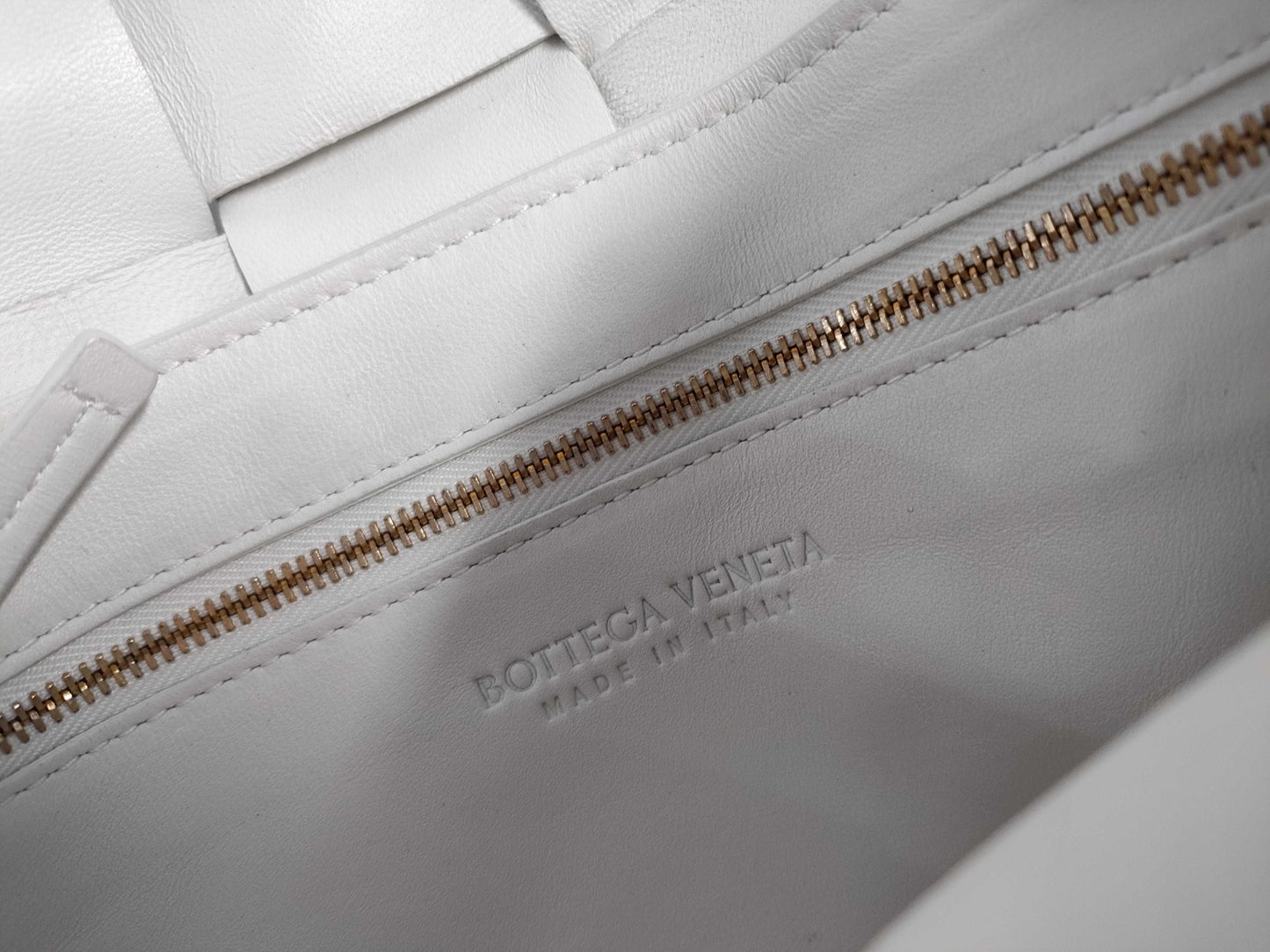 BOTTEGA VENETA RFID shoulder bag