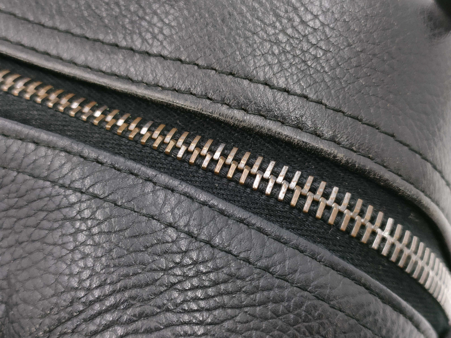 CHANEL Matelasse Handbag Caviar Skin Handbag