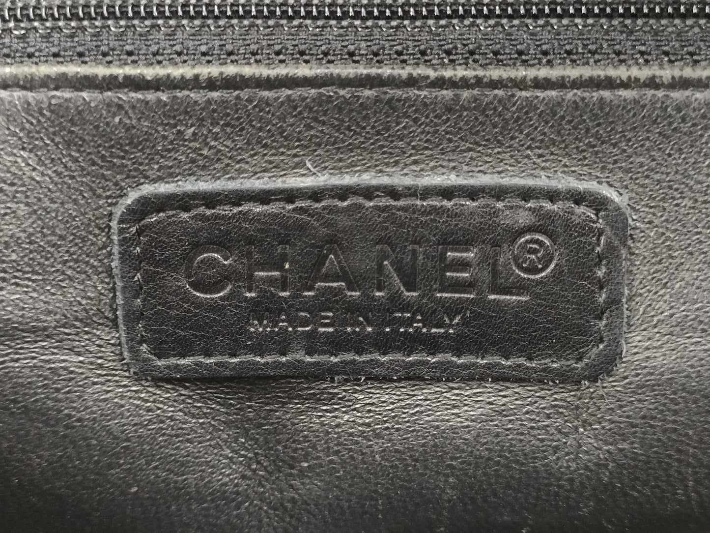 CHANEL Matelasse Handbag Caviar Skin Handbag