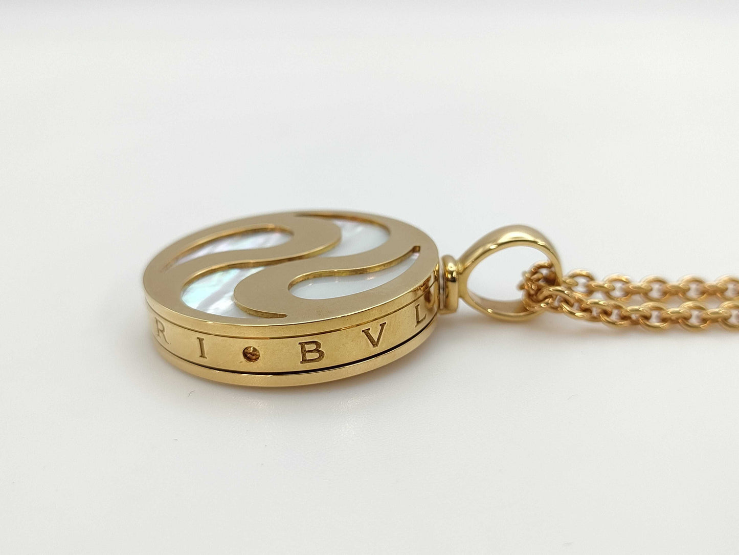 BVLGARI Optical Shell Necklace, Yellow Gold 750/Stainless Steel, 53.0g