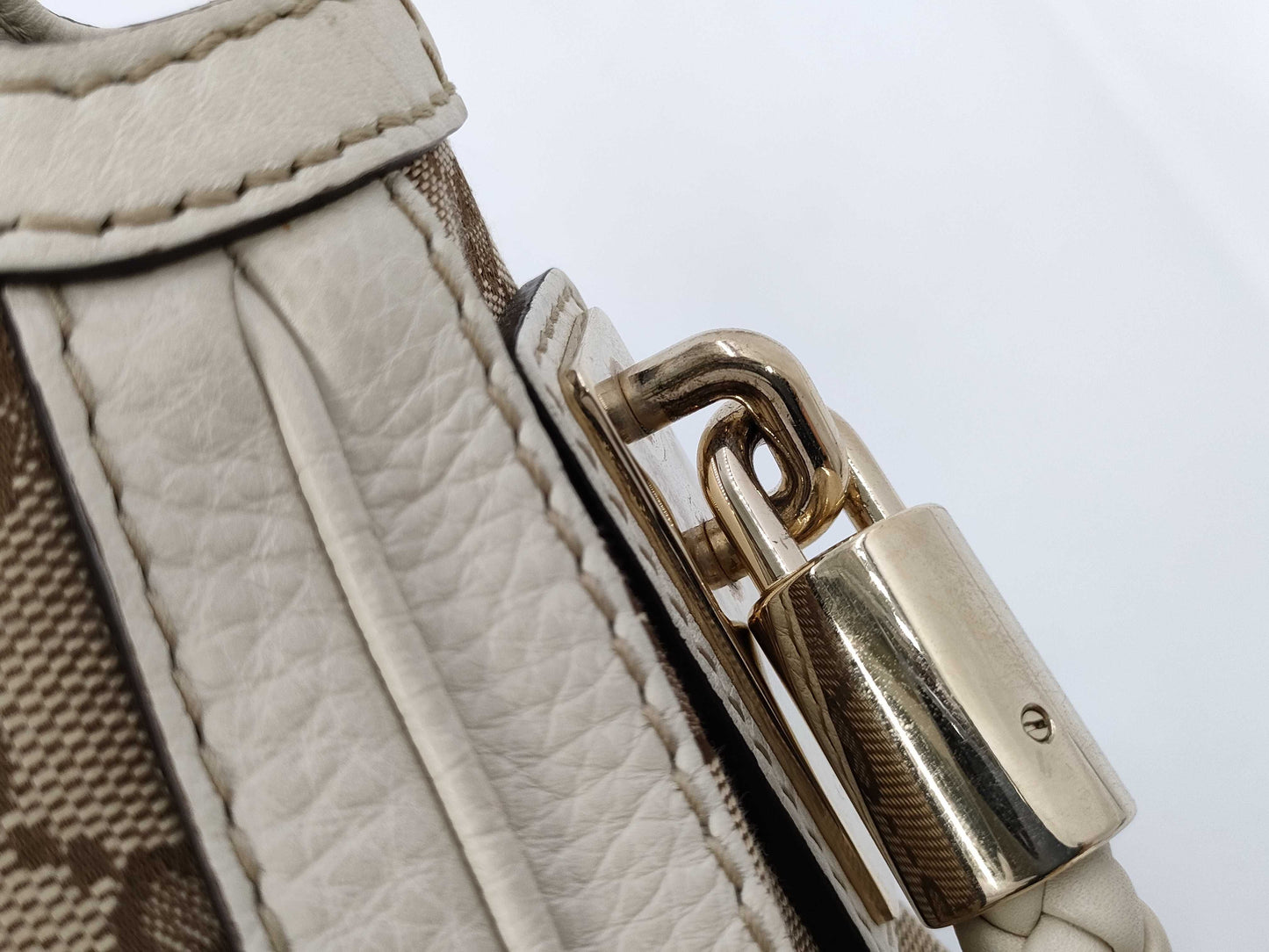 GUCCI GG Canvas Gucci 269949 One-Shoulder Bag