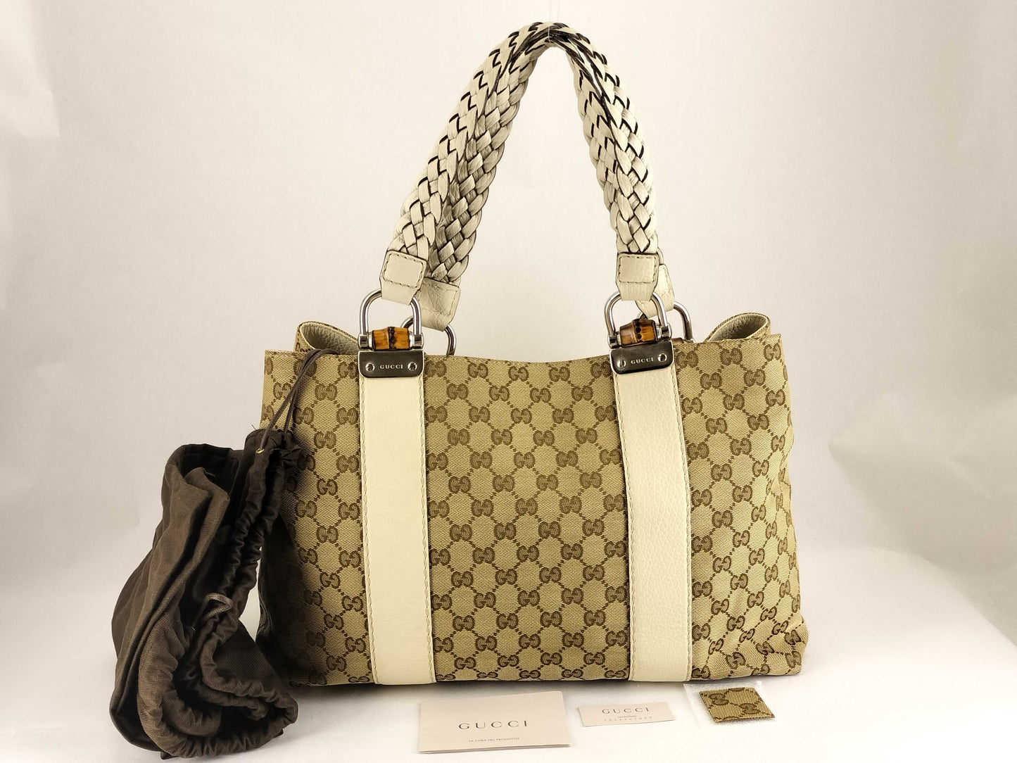 GUCCI GG Canvas Medium Bamboo Bar Tote Bag in Beige/Ivory with Monogram Canvas and Silver