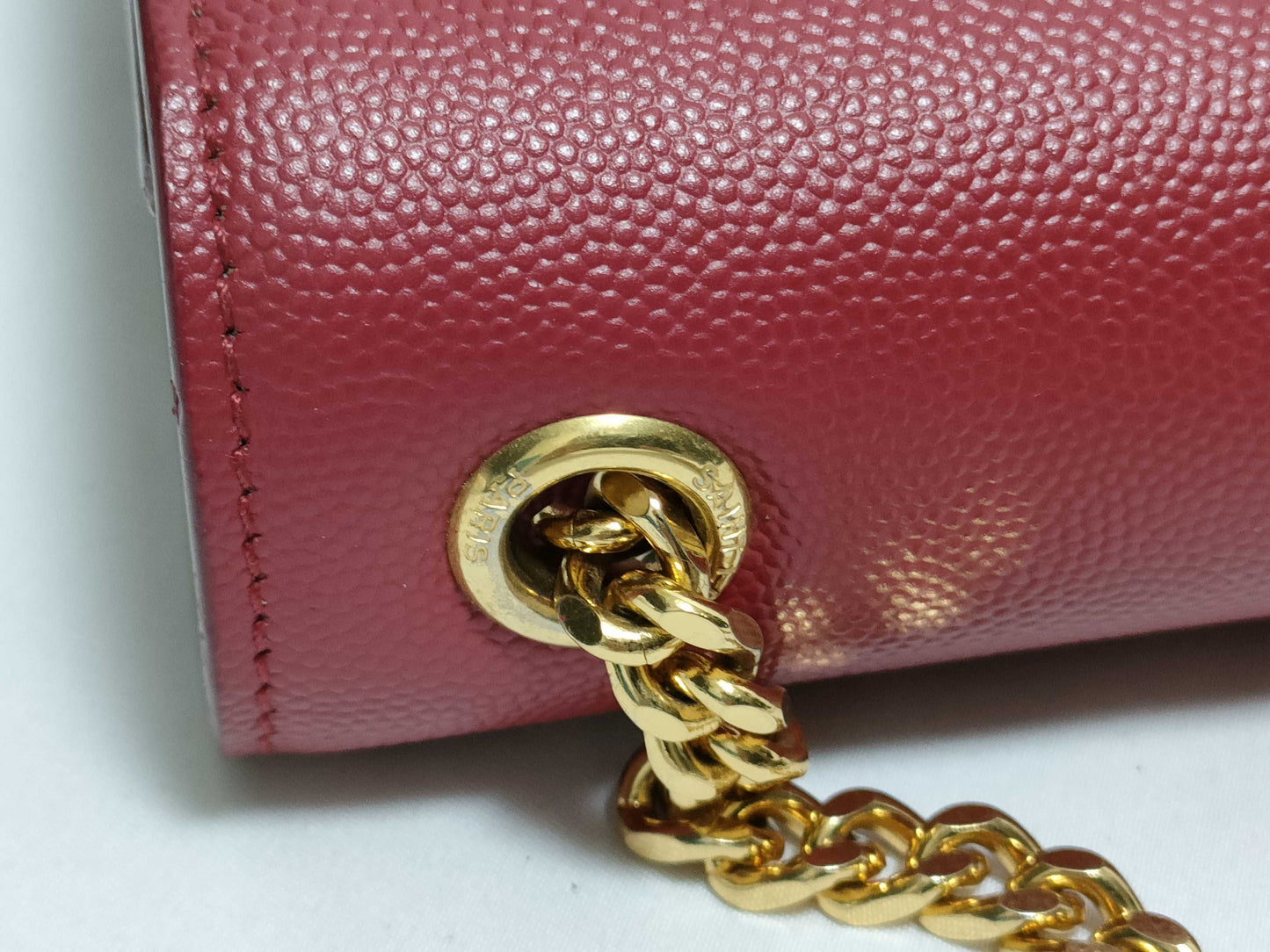 SAINT LAURENT Yves Saint Laurent Medium Kate Shoulder Bag in Red Grain de Poudre Leather with Gold, MAL 364021 0118