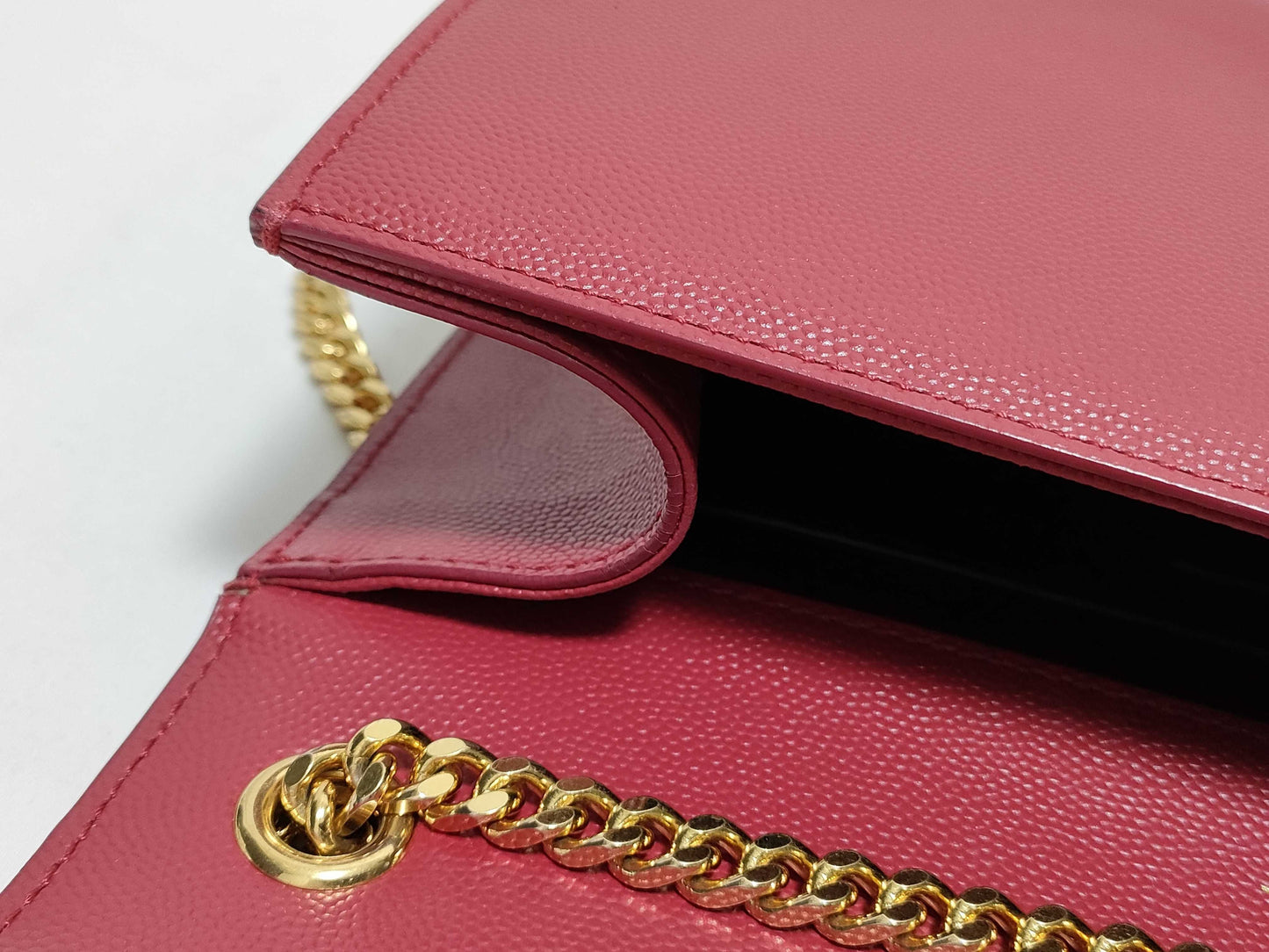 SAINT LAURENT Yves Saint Laurent Medium Kate Shoulder Bag in Red Grain de Poudre Leather with Gold, MAL 364021 0118