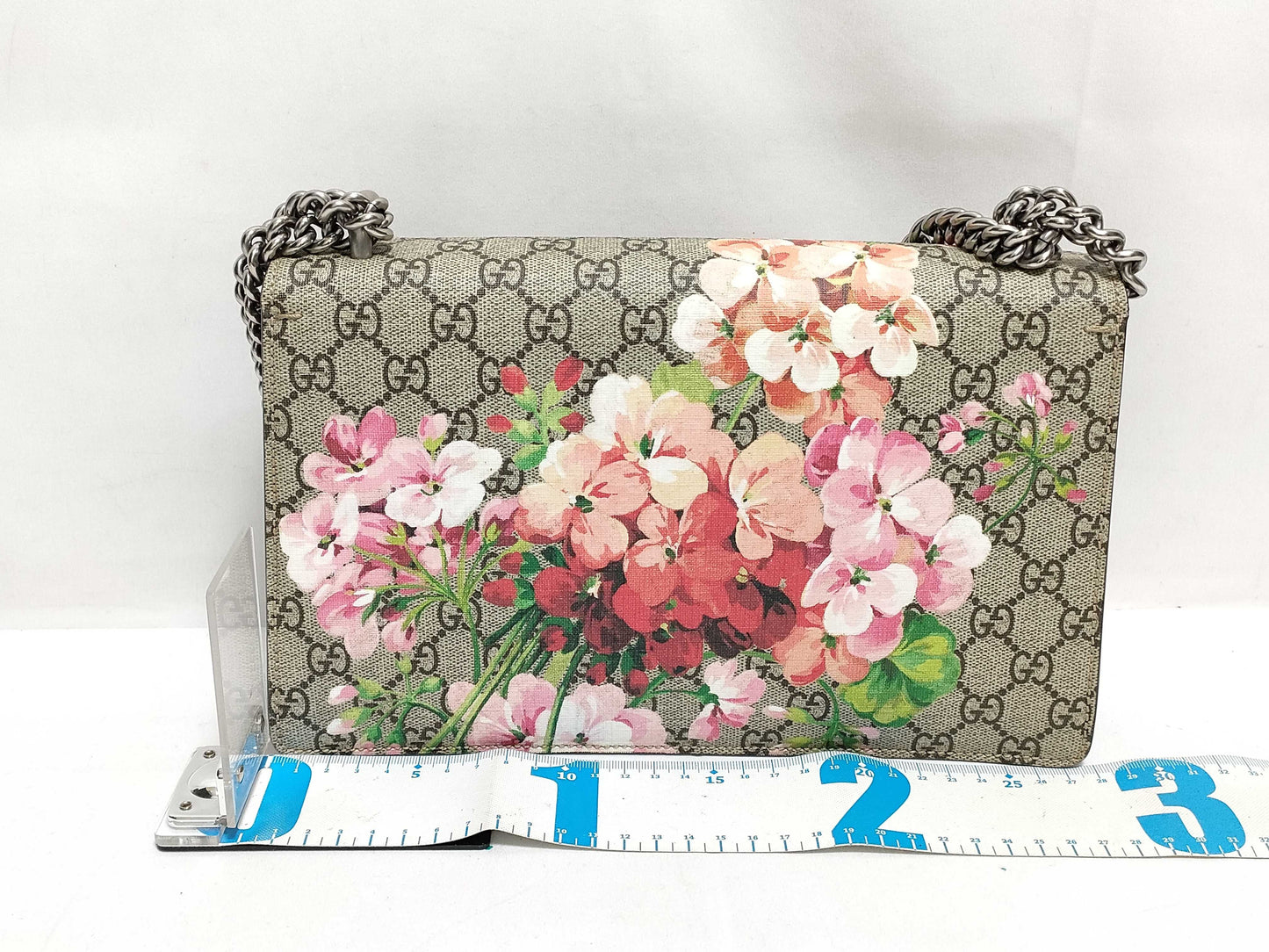 GUCCI GG Supreme Medium Dionysus Blooms Shoulder Bag in Beige/Red with Blooms Supreme Coated Canvas and Silver