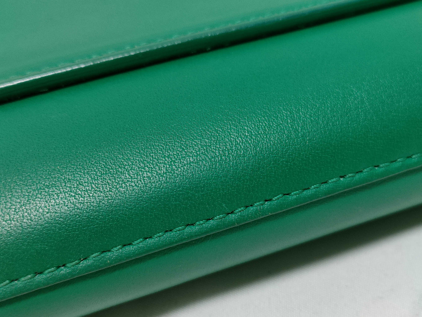 SAINT LAURENT Yves Saint Laurent Classic Ligne Y Clutch Bag in Green Smooth Calfskin Leather with Gold Accents, 311213, 2020