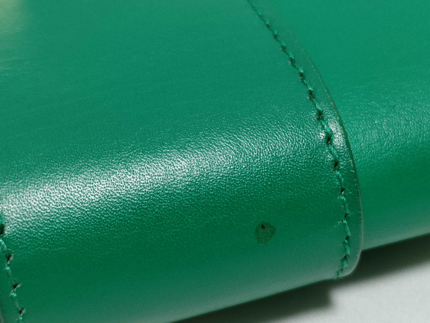 SAINT LAURENT Yves Saint Laurent Classic Ligne Y Clutch Bag in Green Smooth Calfskin Leather with Gold Accents, 311213, 2020
