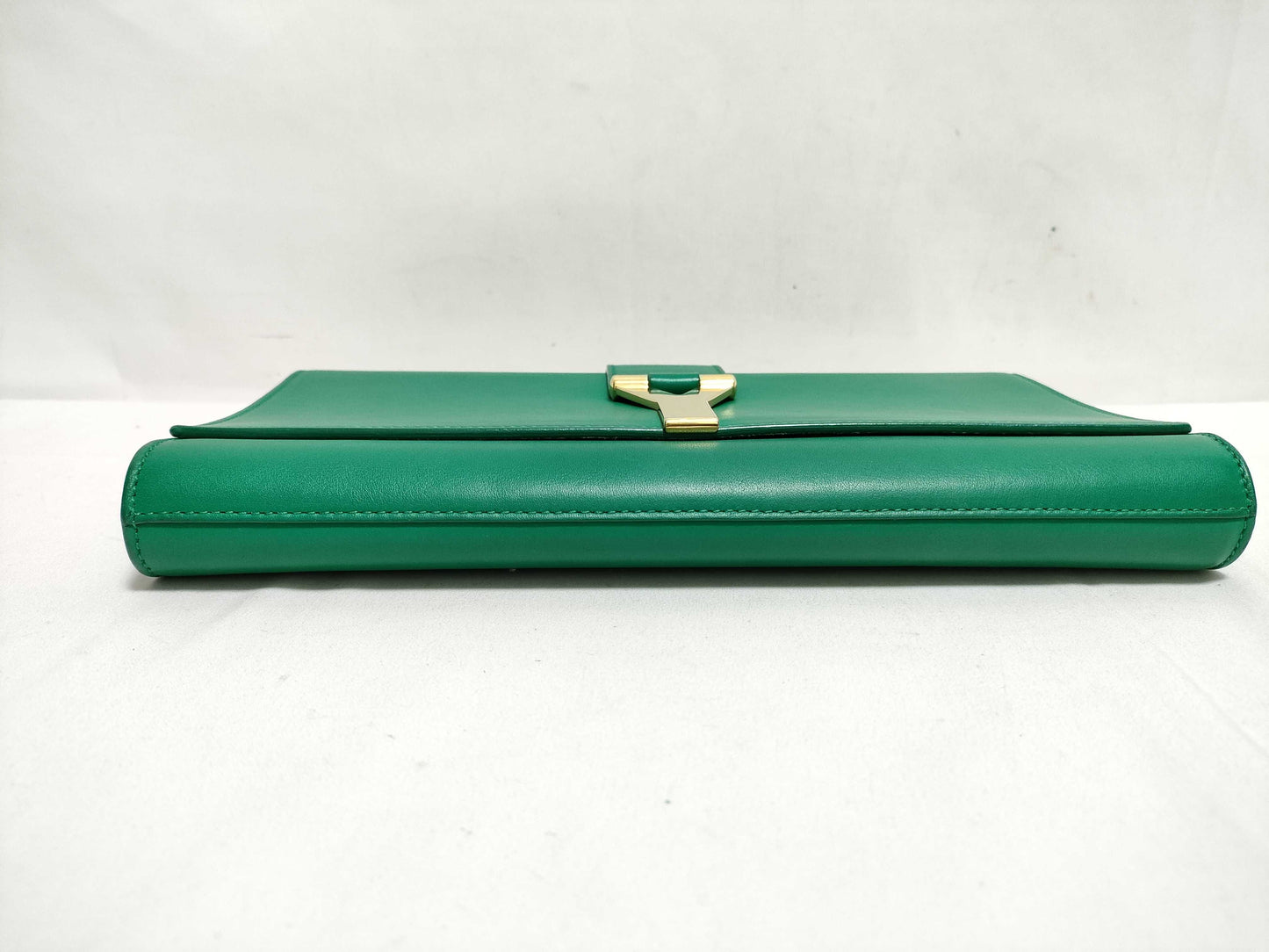 SAINT LAURENT Yves Saint Laurent Classic Ligne Y Clutch Bag in Green Smooth Calfskin Leather with Gold Accents, 311213, 2020