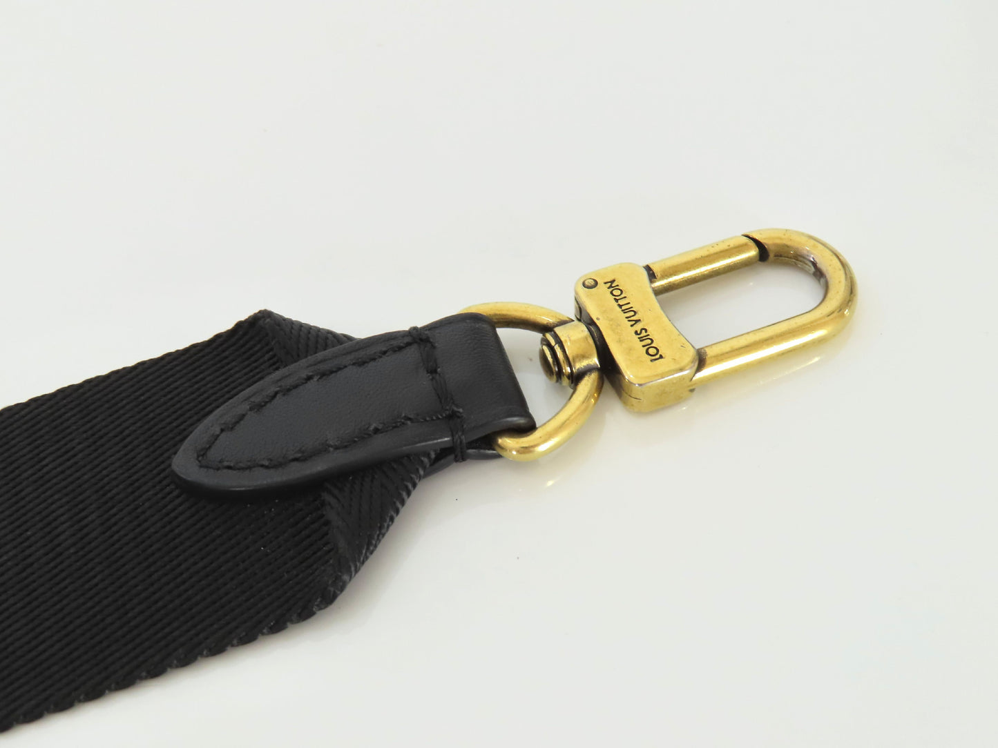 LOUIS VUITTON Louis Vuitton Signature Adjustable Strap Black with Gold Hardware 95*4.5*0.5cm Strap