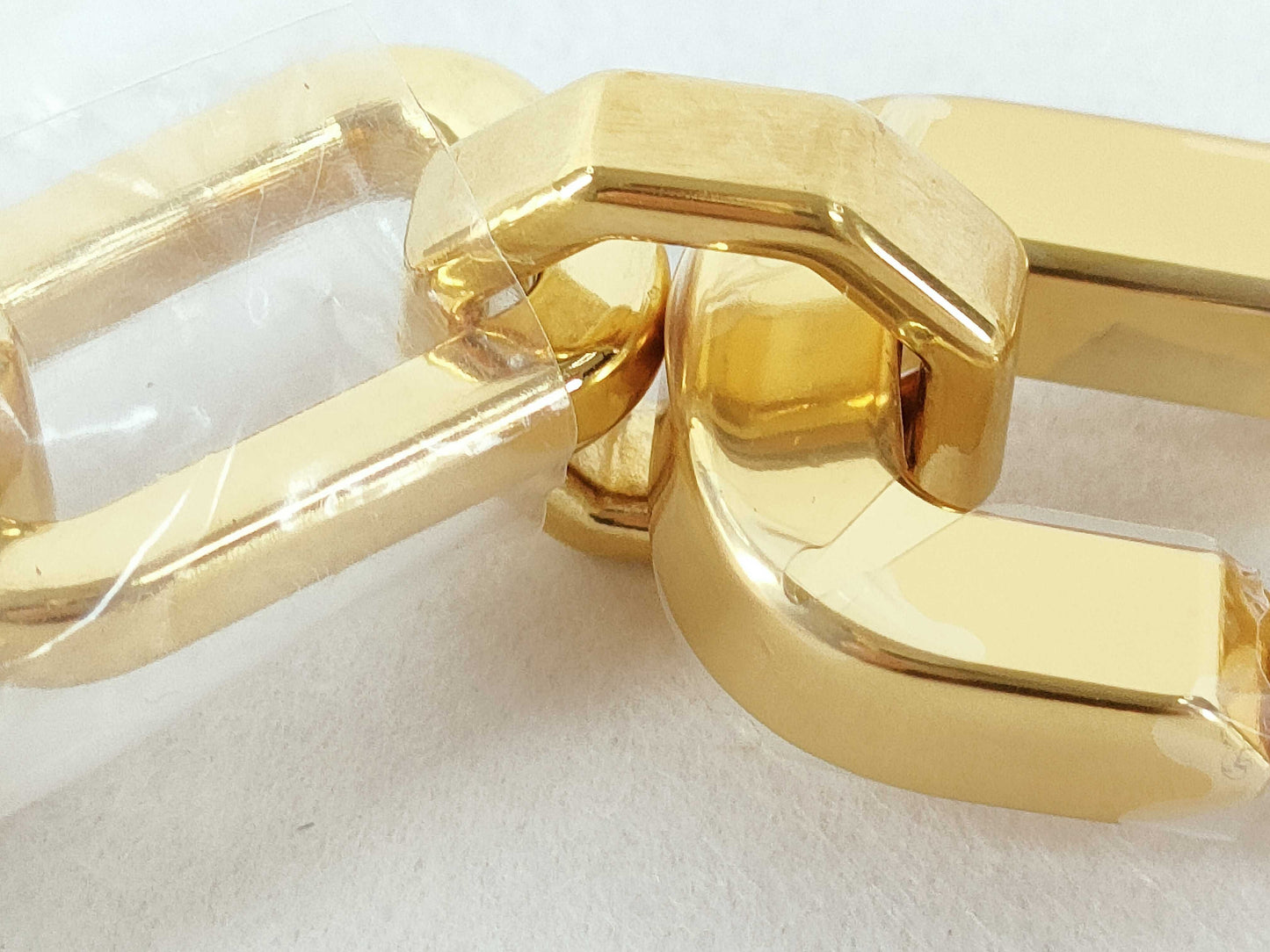 LOUIS VUITTON C Lock 'n Gold Chain Strap with Gold Hardware, 55*1*1cm Necklace