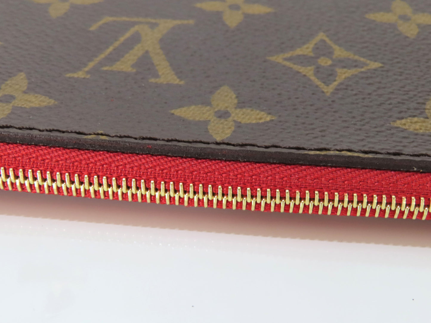 LOUIS VUITTON Unidentified Monogram Louis Vuitton Neverfull Pouch / Brown Monogram Canvas / Gold Hardware Pouch