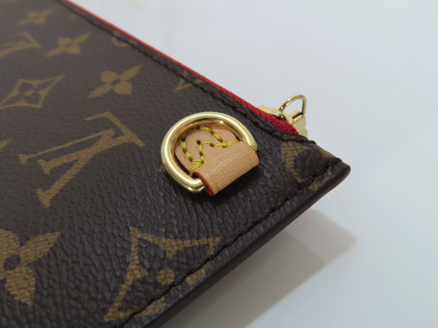 LOUIS VUITTON Unidentified Monogram Louis Vuitton Neverfull Pouch / Brown Monogram Canvas / Gold Hardware Pouch