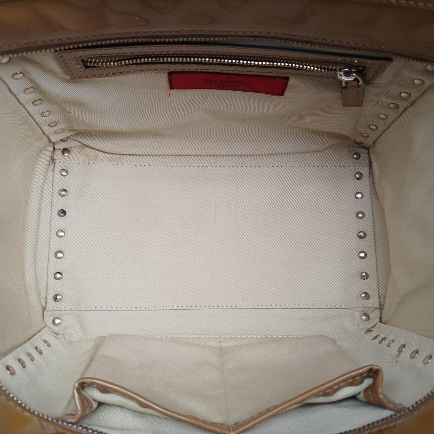 VALENTINO Rockstud Beige Patent BGF540VNE1 Shoulder Bag