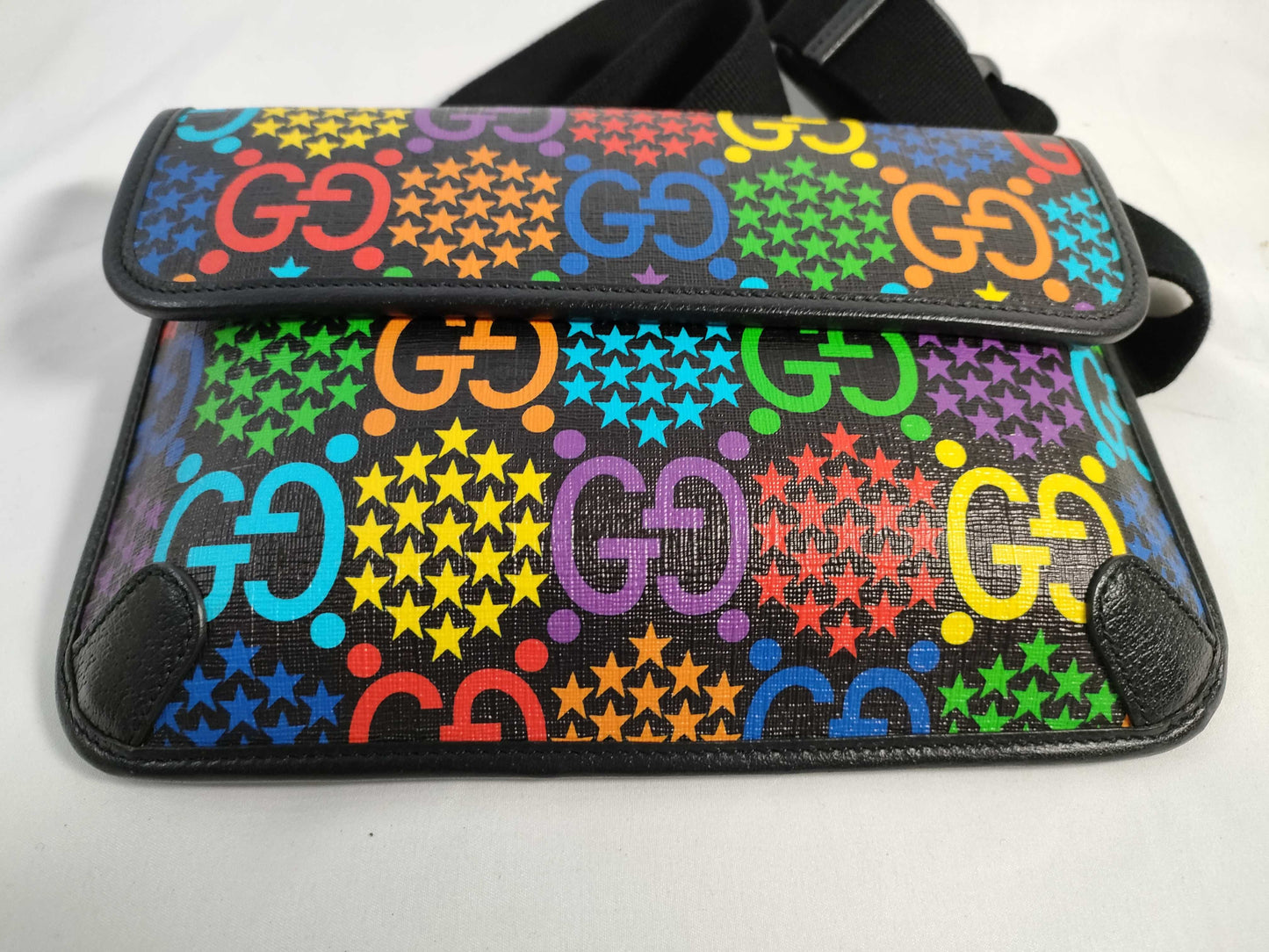 GUCCI GG Supreme Gucci Psychedelic Body Bag GG Supreme Shoulder Bag